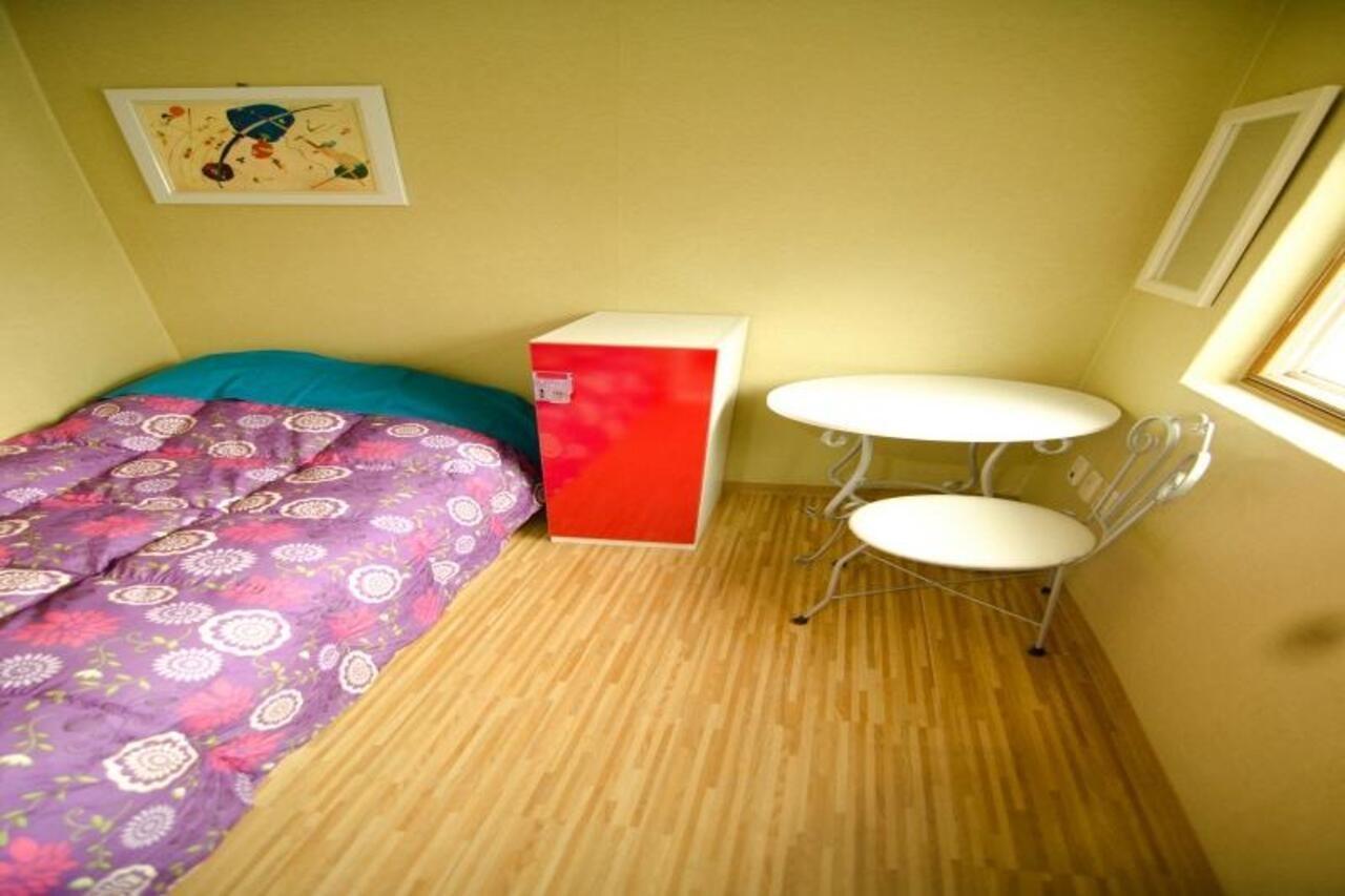 Kimchee Sinchon Guesthouse Seoul Exterior photo