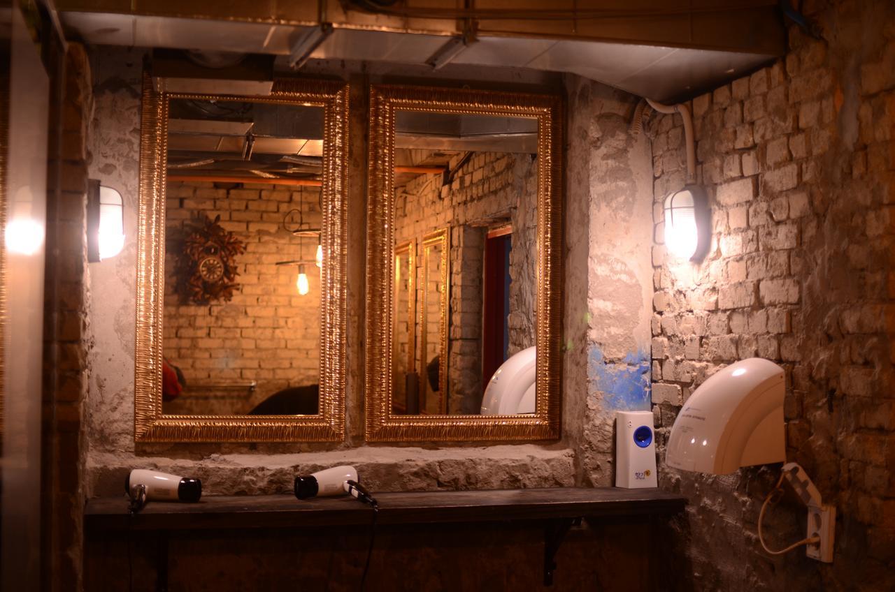 Kimchee Sinchon Guesthouse Seoul Exterior photo